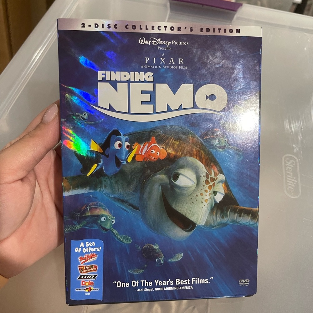 Finding Nemo 2 disc collectors edition. 🐠